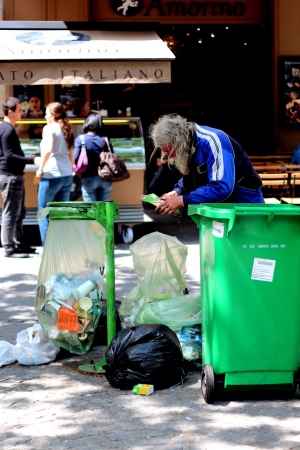 Green for saving lifeの素材