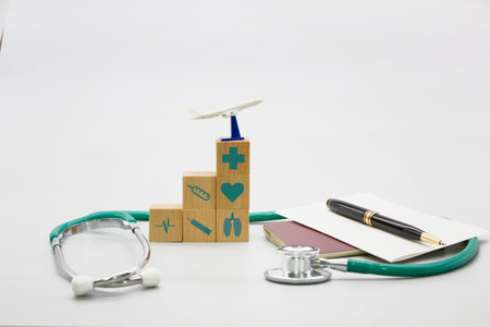 International travel health insurance, medical cost coverage for world traveller,COVID-19 vaccine...