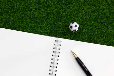 football and pen to sign contract , soccer transfer player, sport news reporterの写真素材