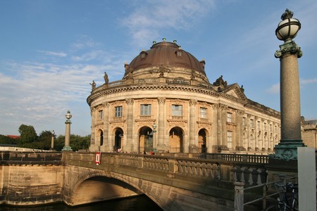 Bode Museum in museum insel in Berlinの写真素材