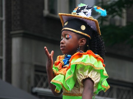ROTTERDAM, HOLLAND - JULY 31, 2010: Girl at the parade of the annual Summer Carnival in Rotterdam on July 31, 2010 in Rotterdam, Hollandのeditorial素材