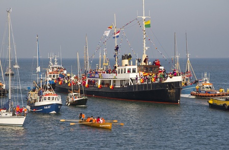 The boat with Sinterklaas arrives in  in Scheveningen, Holland on November 15, 2011のeditorial素材