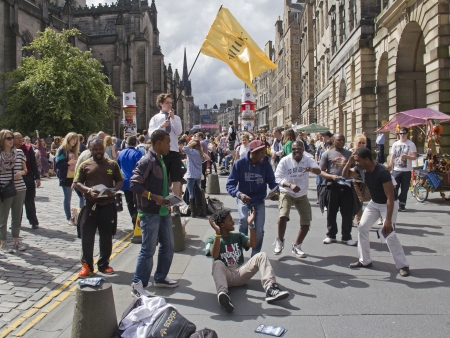 EDINBURGH, UK: AUGUST 2: Performers on the Edinburgh Festival Fringe in Edinburgh, UK on August 2, 2012のeditorial素材