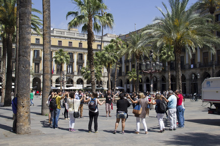 Barcelona, Spain - May 27, 2015: People do a workshop session on historical plaza in Barcelona, on May 27, 2015 in Barcelona, Spainのeditorial素材