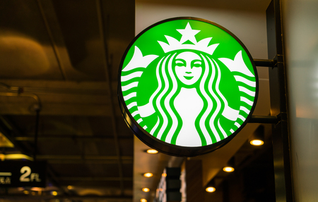 Bangkok Province, Thailand - Oct 04, 2016 :Starbucks Coffee. Starbucks is the largest coffeehouse company in the world, with 20,891 stores in 62 countries.のeditorial素材