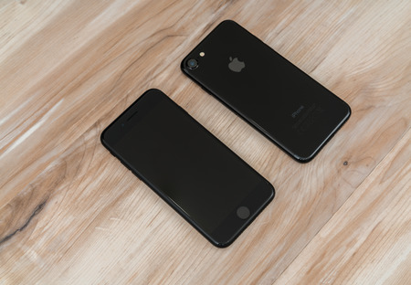 Loei, Thailand- November 07, 2016: New Apple iPhone 7 unboxing new smart phone produced by Apple Computer, Inc.のeditorial素材