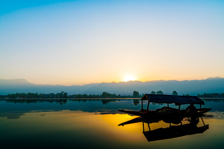 Sunrise on Dal lake, Kashmir Indiaの写真素材