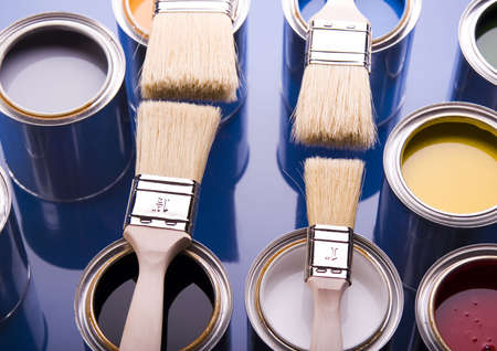 Paint brush and cansの写真素材