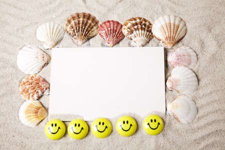 Messages between sands and shells の写真素材