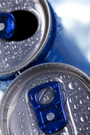 Aluminum beverage can 