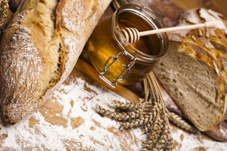 Variety of whole wheat bread の写真素材