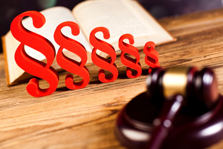 Gavel, Paragraph sign symbol