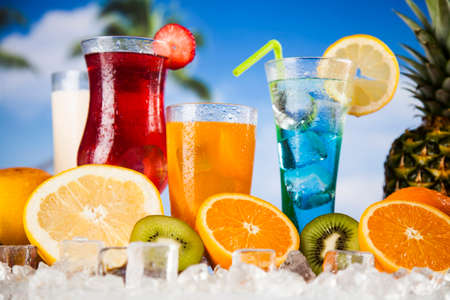 Cocktails in front of beach and seaの写真素材