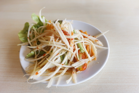 papaya salad spicy flavor thai foodの写真素材