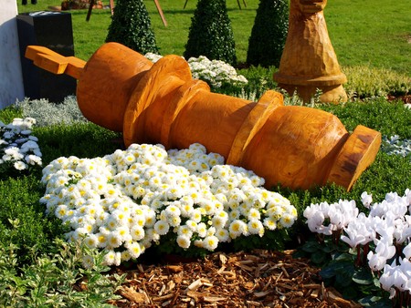 grave of a chess player on a cemetery in Germanyの写真素材