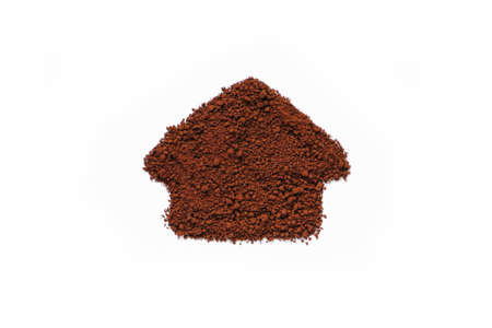 House shape of coffee powder on white backgroundの写真素材