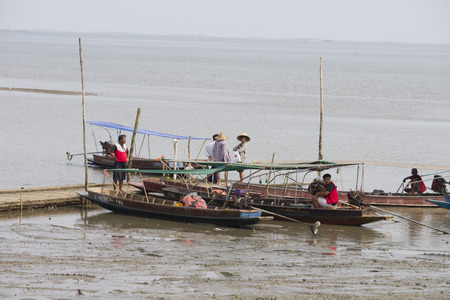 Fishing boat at Don Hoi Lam, Samut Songkhram Province Thailandのeditorial素材
