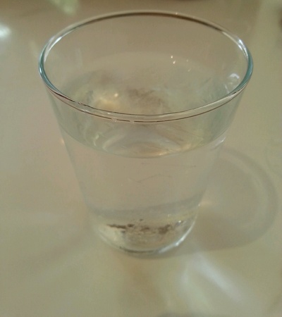 Water in the glassの素材