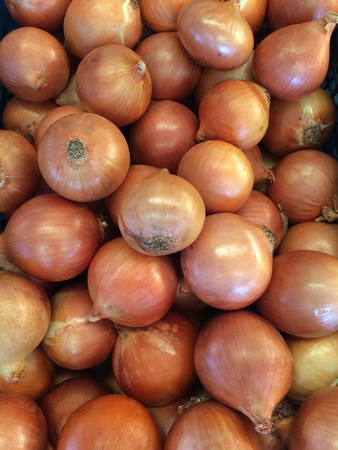 Place the onions in a pan together.の写真素材