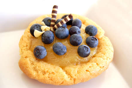 Gourmet Blueberry Lemon Curd Shortbread Cookie Cupの写真素材