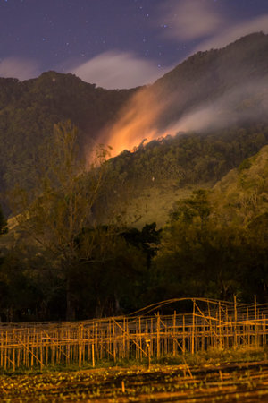 Wildfire in the mountains of Escazu Costa Rica on April 12, 2016の写真素材