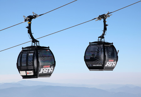 JASNA, SLOVAKIA - MARCH 13: Modern cableway in ski resort Jasna - Low Tatras mountains on March 13, 2014 in Jasnaのeditorial素材