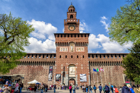 MiLAN, ITALY - APRIL 14: Tower of Sforza castle on April 14, 2018 in Milanのeditorial素材
