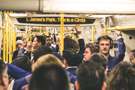 LONDON, UNITED KINGDOM - MAY 14: Overcrowded subway in London during peak on May 14, 2018 in Londonのeditorial素材