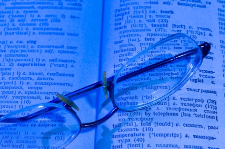 Eyeglasses on a book. Has put on the book glasses
の写真素材
