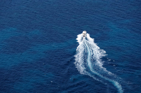 Boat & yacht