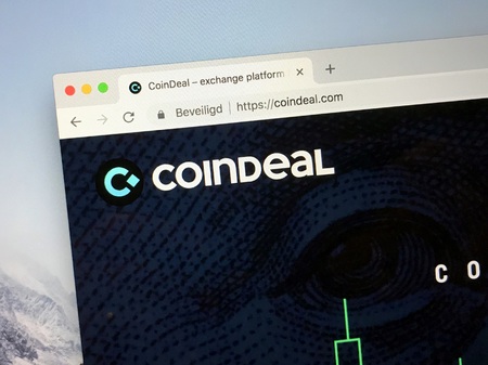 Amsterdam, the Netherlands - October 24, 2018: Website of Coindeal, a cryptocurrency exchange market.のeditorial素材