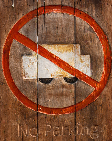 Wooden no parking sign in the parkの写真素材