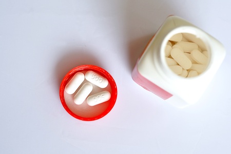 A pills of paracetamol with bottleの写真素材