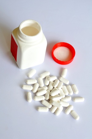 A pills of paracetamol with bottleの写真素材