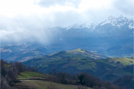 Fields hills and mountains in the Italian region of Abruzzoの写真素材
