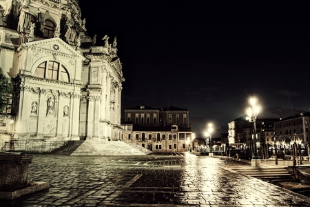 The Basilica di Santa Maria in Venice at night.のeditorial素材