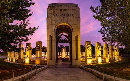 A Panorama of the Atlantic Pavilion of the World War II memorial in Washington DC in the evening.のeditorial素材