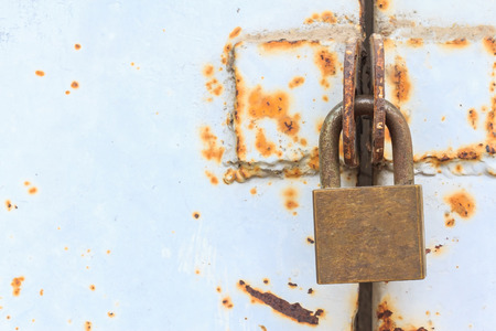 Closeup rusty lockの写真素材