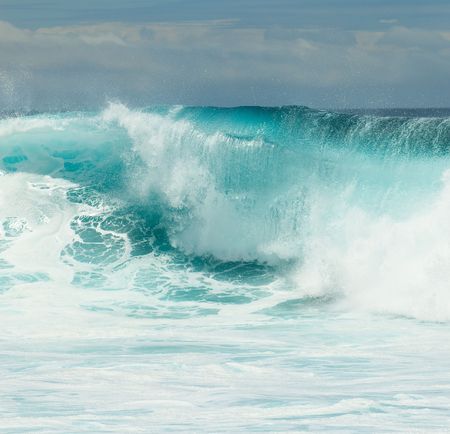 breaking wave