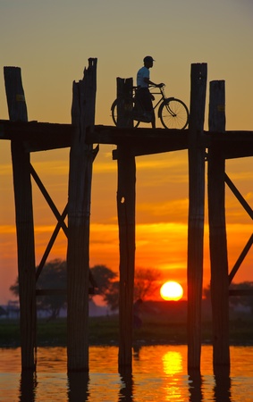 U Bein bridge, Mandalay, Myanmarの写真素材