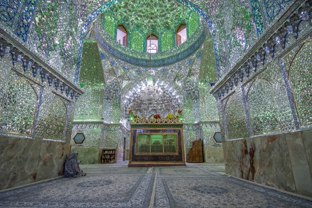 Mirrored interior of Ali Ibn Hamza shrine in Shiraz, Iranのeditorial素材