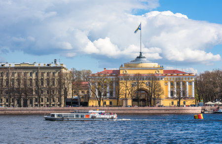 Admiralty building Saint Petersburg Russiaのeditorial素材