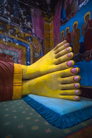 Feet of he largest statue of Reclining Buddha of Sri Lanka in Galagoda Shailatharama Viharayaのeditorial素材