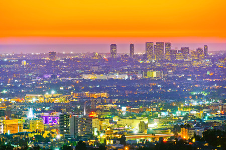 Los Angeles, USA - October 6, 2017 : View of the city center in Los Angeles from Griffith Observatory at dusk on October 6, 2017.のeditorial素材