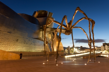 Guggenheim museum, Abandoibarra, Bilbao, Bizkaia, Basque Country, Spainのeditorial素材