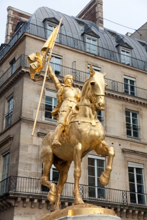 Joan of arc statue, Place des piramides, Paris, Ile de France, Franceのeditorial素材