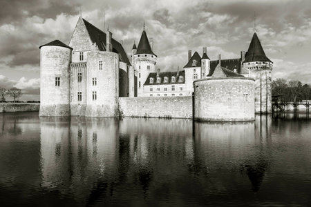 Castle of Sully-Sur-Loire, Loiret, Franceのeditorial素材