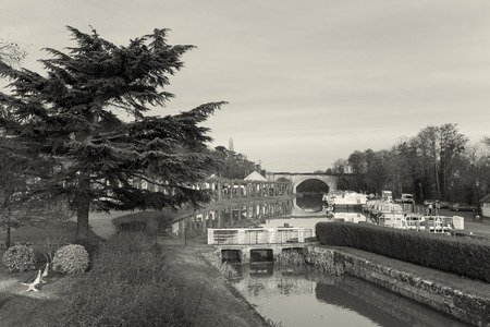Canal of Briare, Loiret, Centre-Val de Loire, Franceのeditorial素材