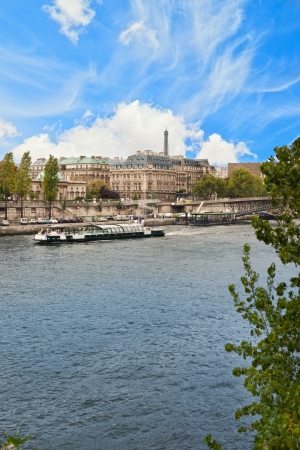 Musee d Orsay from the Pont Royal in Paris, Franceの写真素材