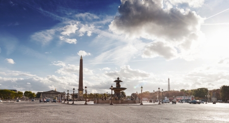 Place de la Concorde with the Luxor Obelisk and Eiffel Tower in Paris, Franceのeditorial素材
